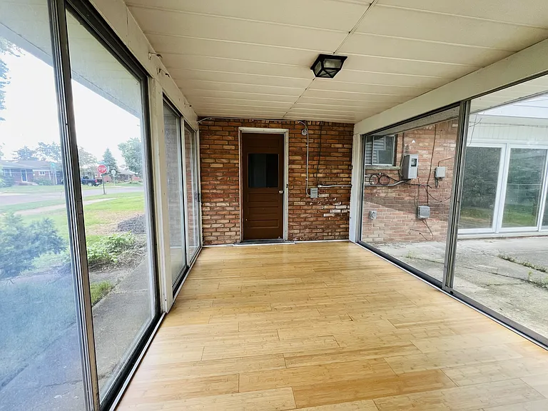 747 Jamaica Dr #1 — Photo 22