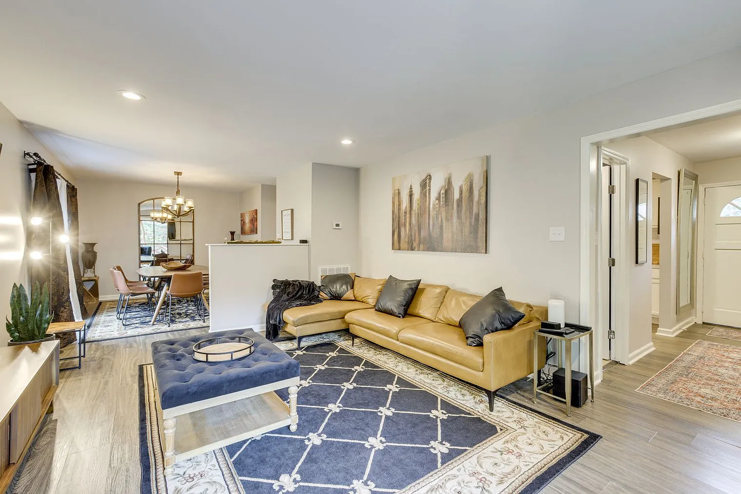 4 bed, 2.0 bath, 1808 sqft, $3,027 — Photo 3