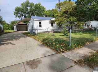 817 S Kickapoo St, Lincoln, IL 62656