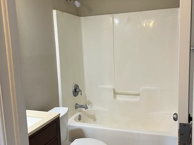 811 Baker St #811 — Photo 4