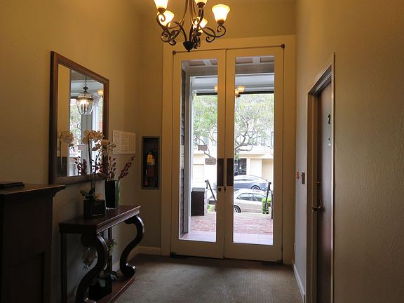 2nd image of 2711 Sacramento St APT 2