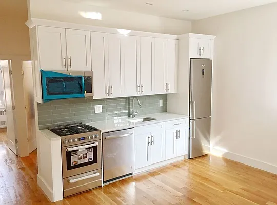 Rented by Compass | media 17