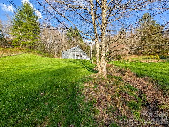 4th image of 65 Happy Hollow Rd