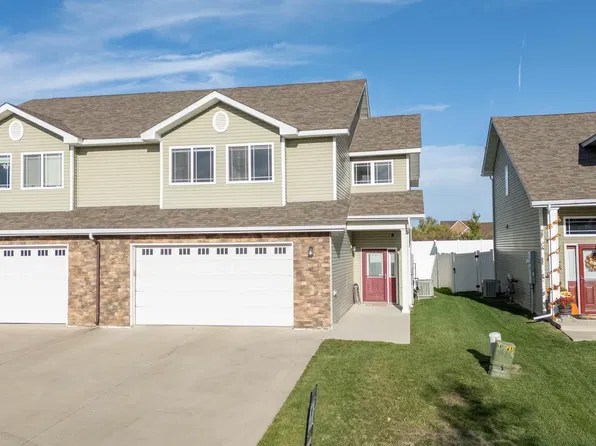 2306 14th St NW, Minot, ND 58703