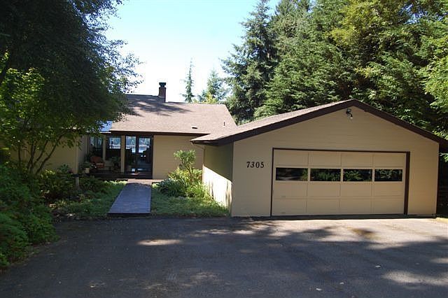 1st image of 7305 Kellogg Dr NE