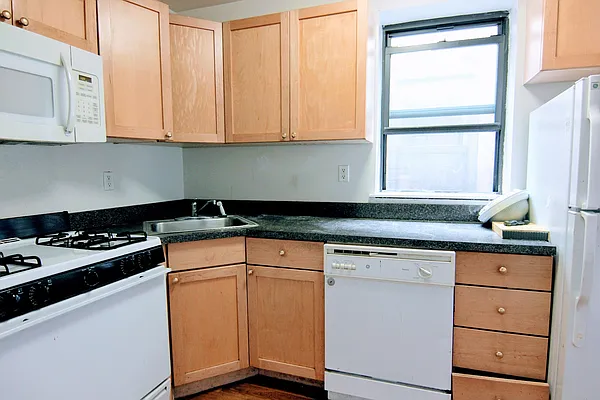 Rented by Voro New York | media 14