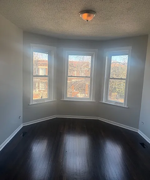 6842 S Champlain Ave #2 — Photo 3