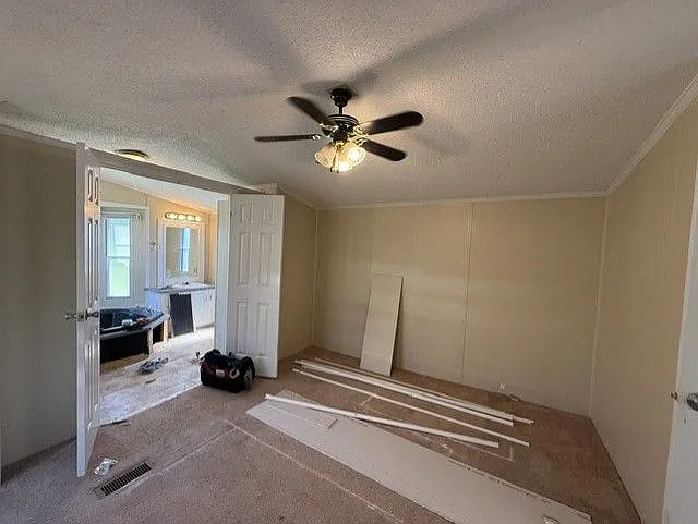Woodlake (NC) — Photo 19