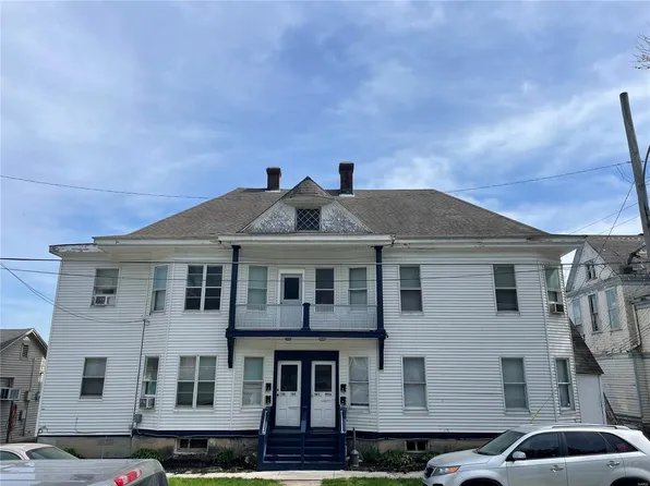 903 Center St, Hannibal, MO 63401