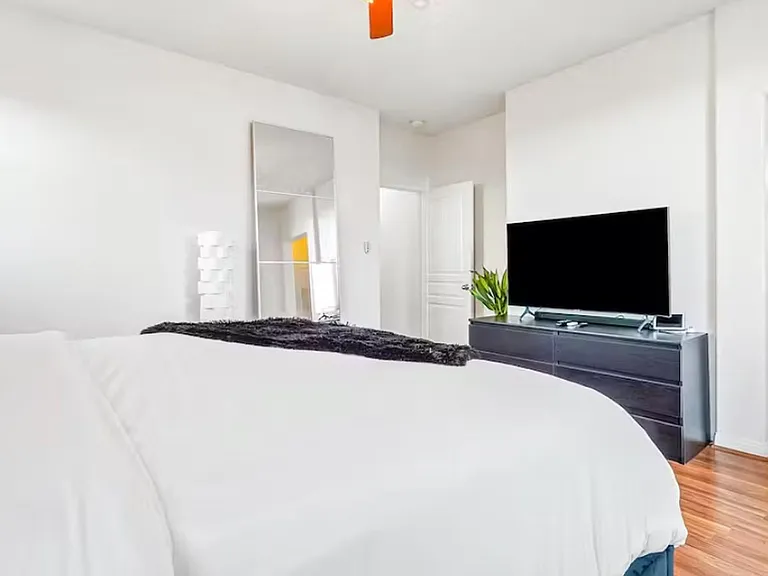 760 Harbor Cliff Way #118 — Photo 35