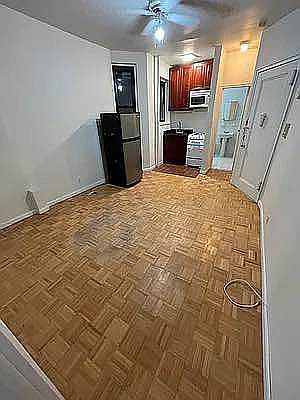 1st image of 47 Orchard St #1