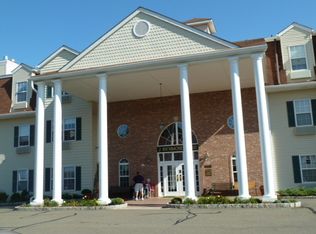 2 Richmond Rd APT 227, West Milford, NJ 07480