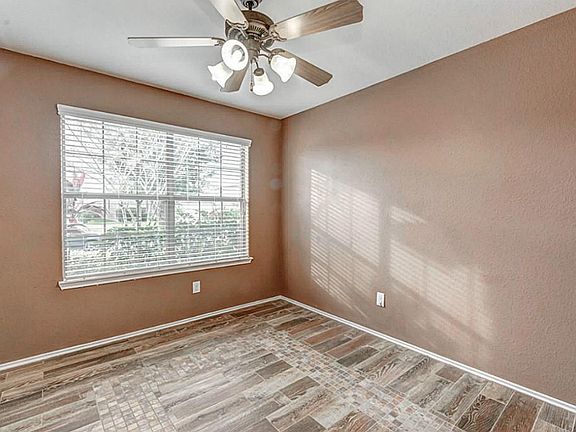 5th image of 5806 Camelia Evergreen Ln