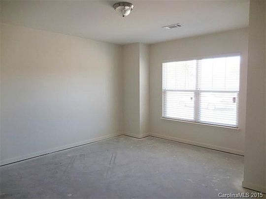 5th image of 105 S Ferncliff Dr
