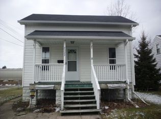 2322 Garfield Ave, Bay City, MI 48708