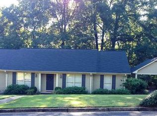 1811 Woodridge Rd, Tuscaloosa, AL