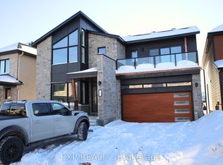 705 Fenwick Way, Ottawa, ON K2J7E2