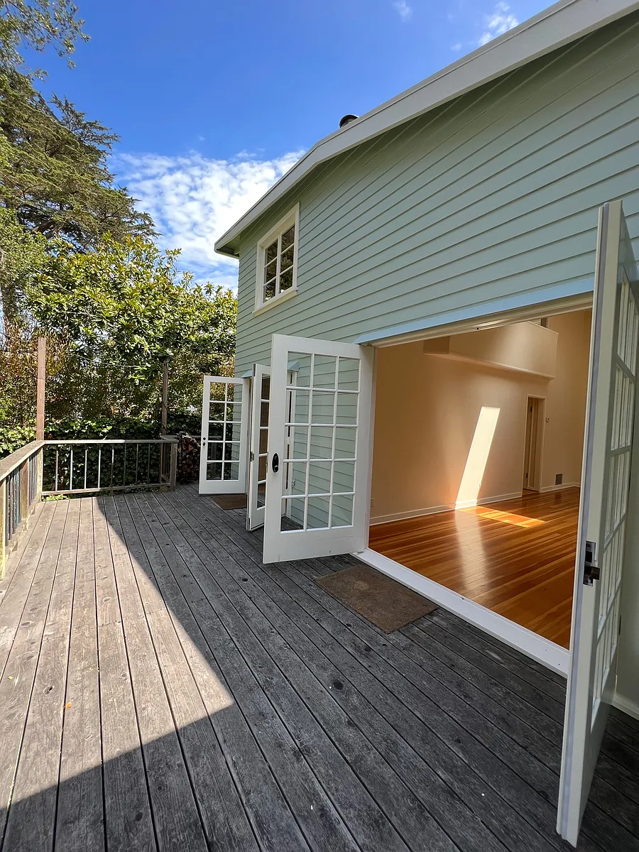 Building Photo - 24408 Portola Ave