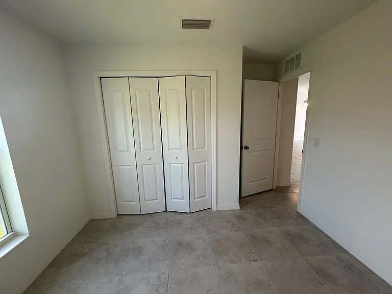 2825 NW 25th Ln — Photo 18