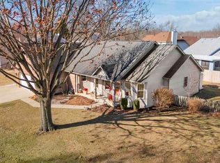 47 Edgewood Ct, Terre Haute, IN 47802