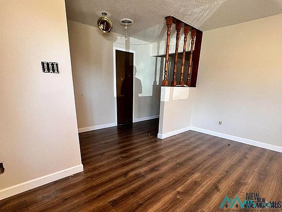 4th image of 2221 Carolina Ct