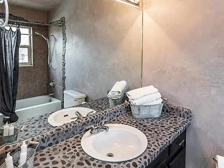 3924 Berkley Ct — Photo 14