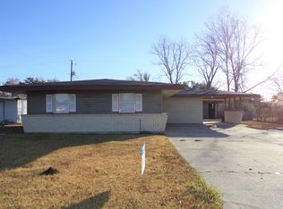 2705 General Travis Ave, Lake Charles, LA 70615