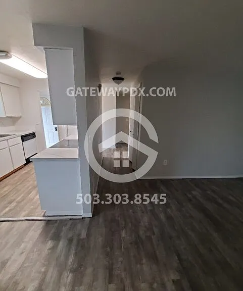240 N 2nd St — Photo 12