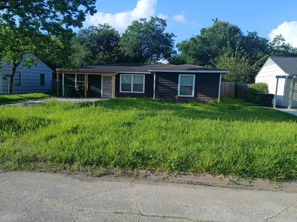 5215 Myrtlewood St, Houston, TX 77033