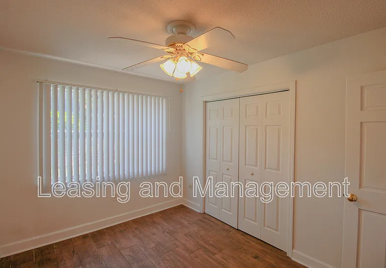 516 Arlington Dr #A4 — Photo 7