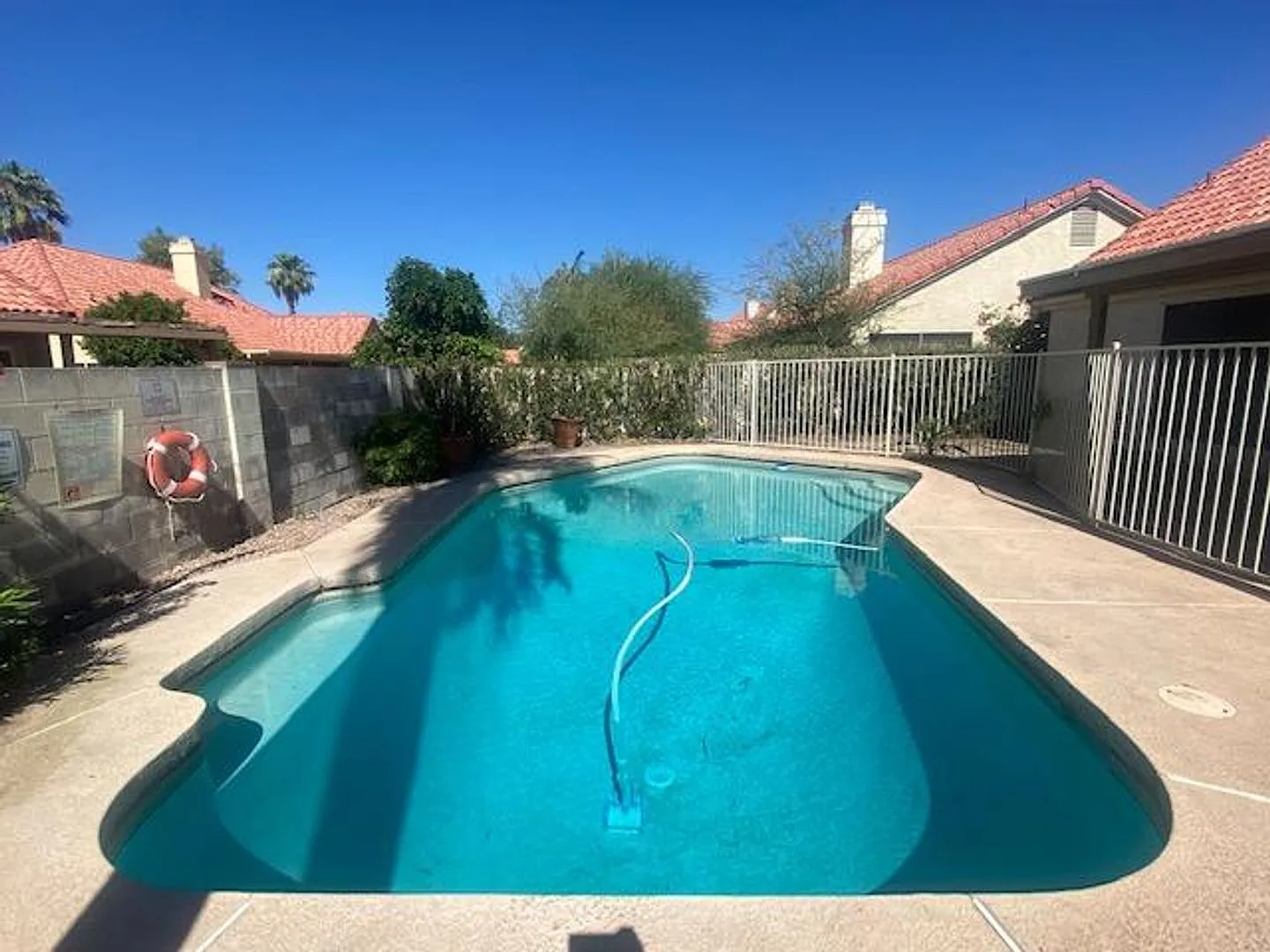 Gilbert Home With Private Pool Walking Distance To Freestone Park — Photo 2