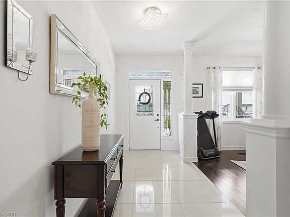 4th image of 35 Finton Ln