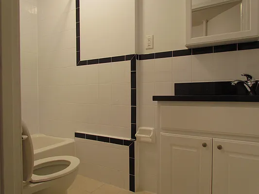 Rented by Landmark Real Estate | media 7