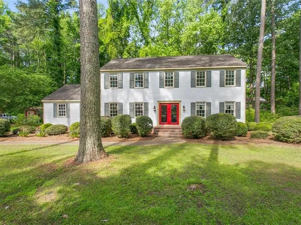 102 Berrys Lndg, Yorktown, VA 23692
