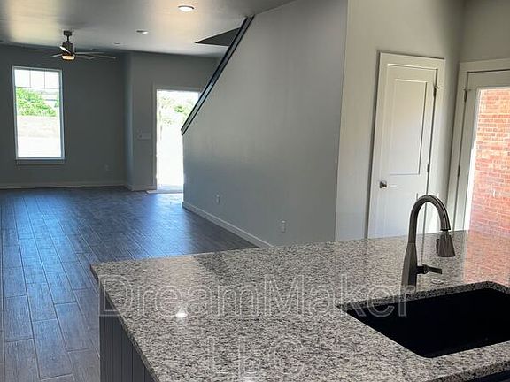 5th image of 1020 Varenna Ln