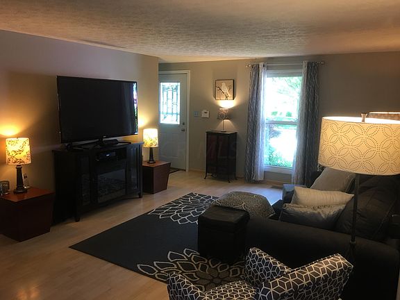 3rd image of 8072 Jonson Dr