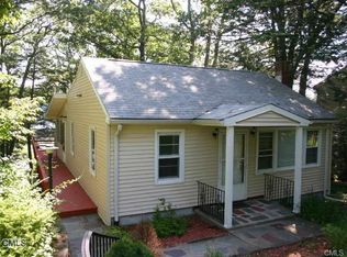 67 Post Rd, Danbury, CT 06810