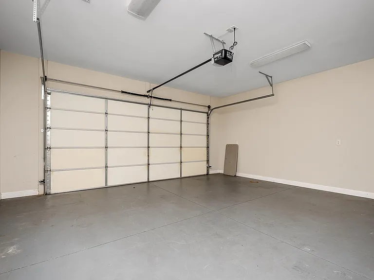 42 Saddle Brook Ln — Photo 18