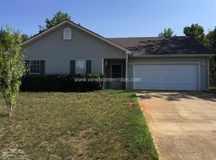 195 Mountain Way, Covington, GA 30016