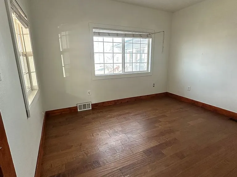 646 South Coleman Street — Photo 8