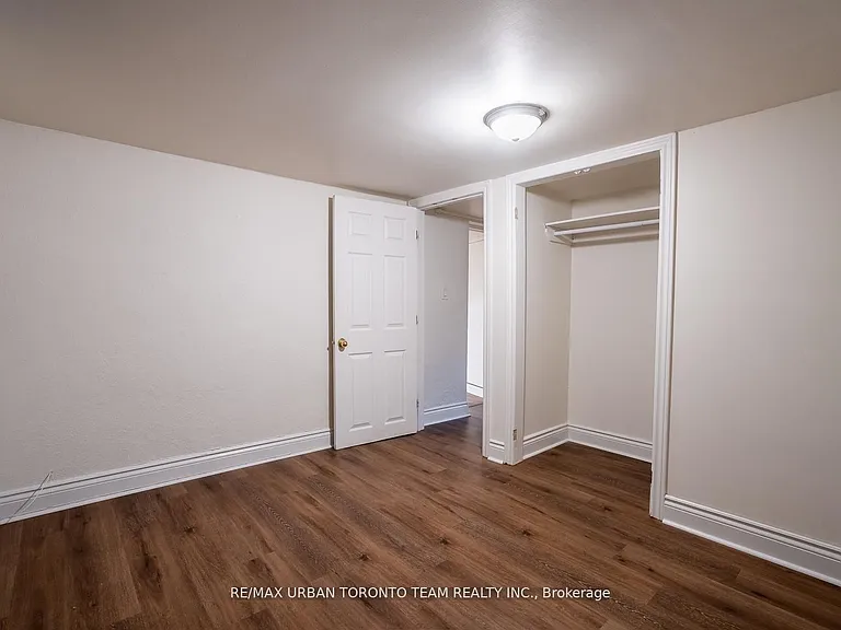 1277 Broadview Ave #LOWER — Photo 15