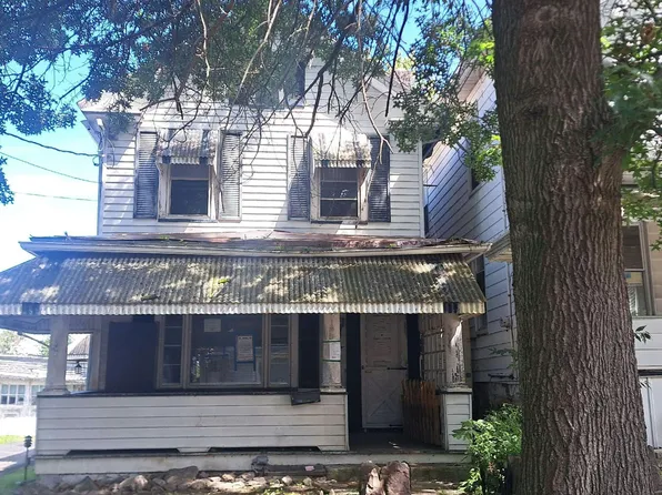 60 Jones St, Wilkes Barre, PA 18702