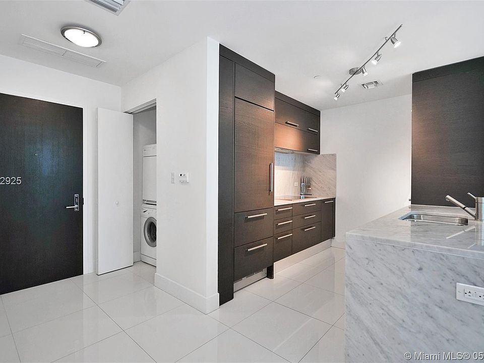 1st image of 900 Biscayne Blvd APT 5509