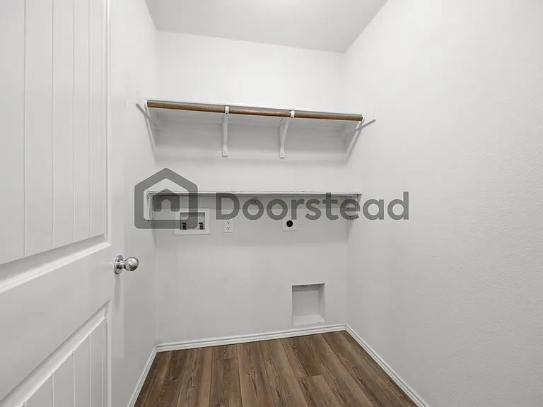771 Bayonet St — Photo 7