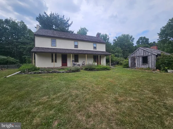 49 Ropewalk Rd, Upper Black Eddy, PA 18972