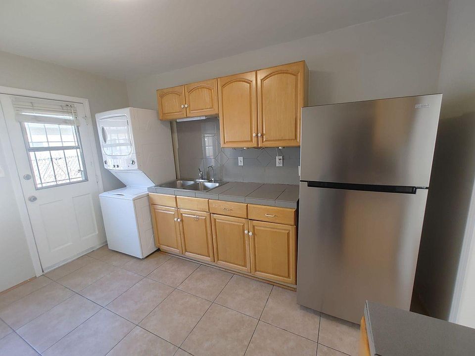 1st image of 2854 Broadway #B