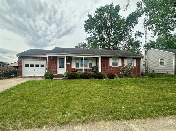 874 Westedge Dr, Tipp City, OH 45371