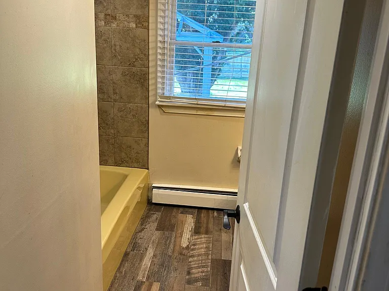 16 Meadow Rd — Photo 5