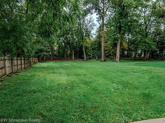 4th image of 8234 Arlis St