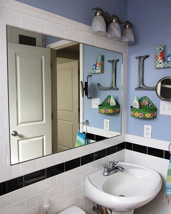 1st image of 4719 Oakshire Dr APT 1